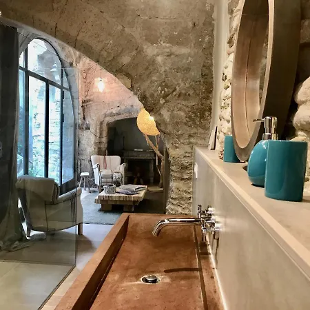 Le Loft Des Antiquaires, * LʼIsle-sur-la-Sorgue